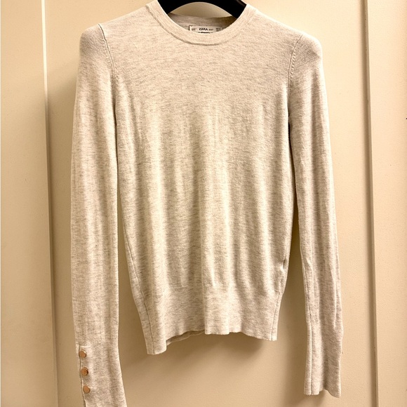 Zara Sweater Knit Top - Picture 1 of 4